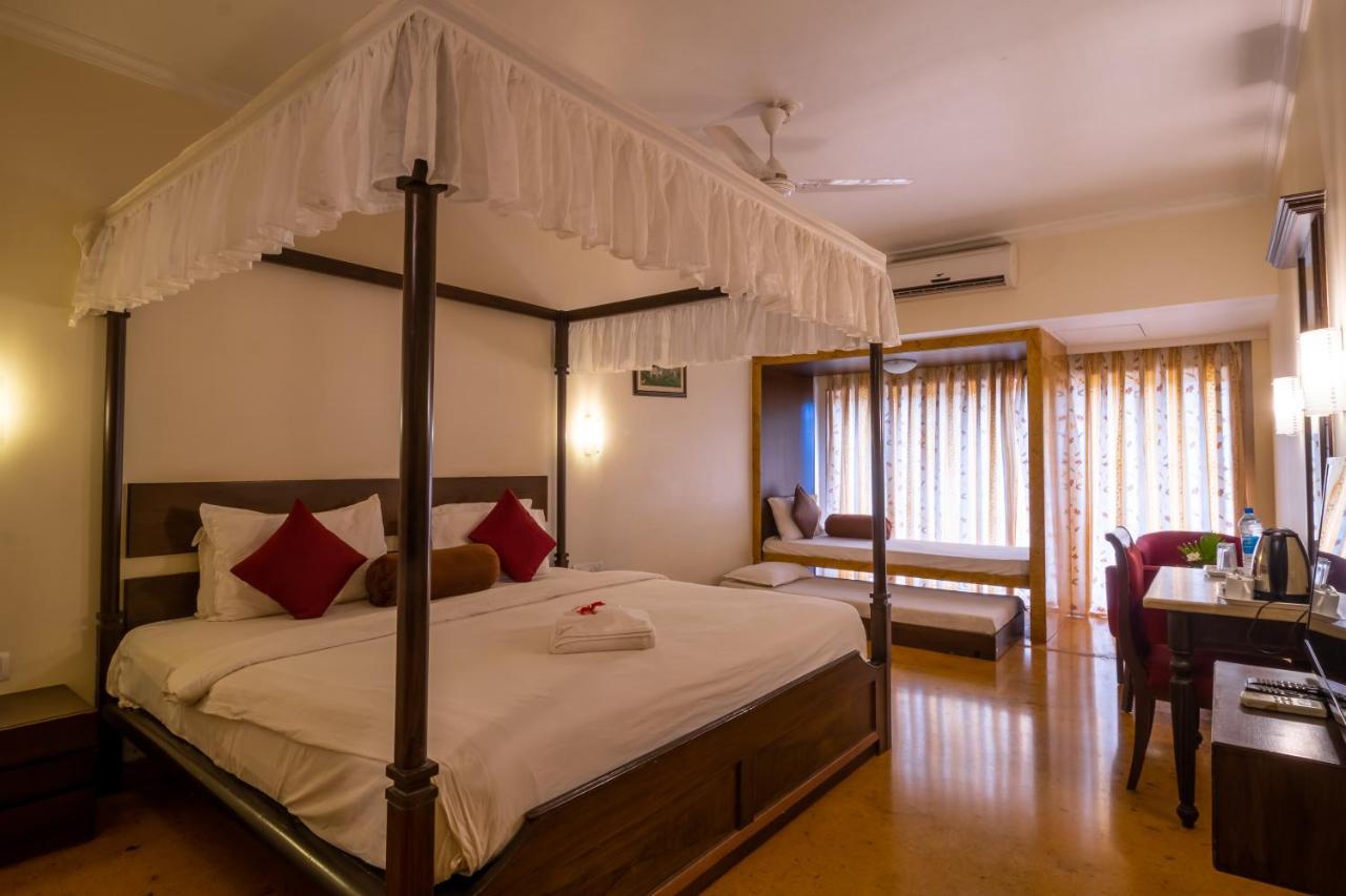 Aveda Blue Country Resort Panchgani Exterior foto