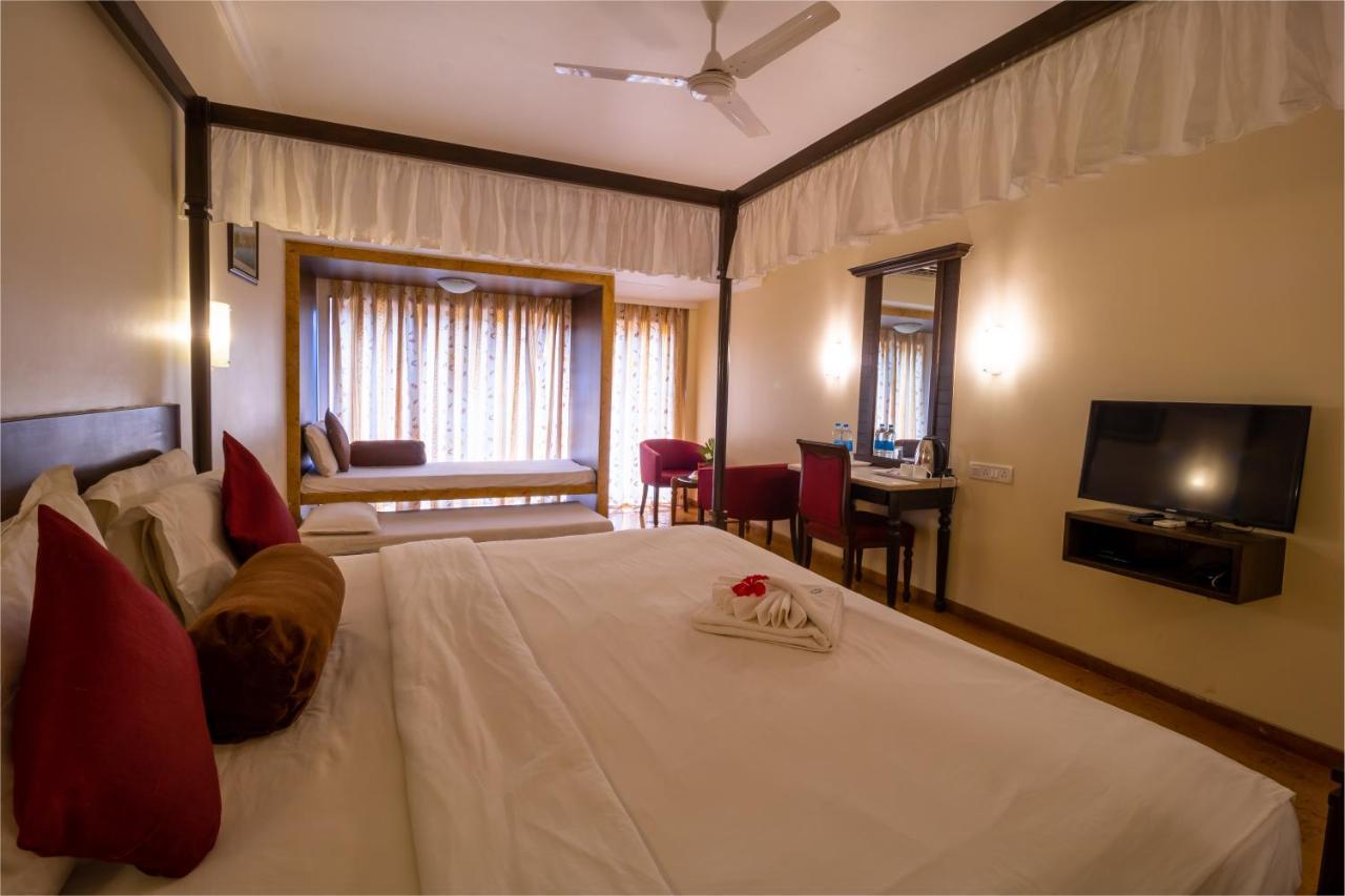 Aveda Blue Country Resort Panchgani Exterior foto