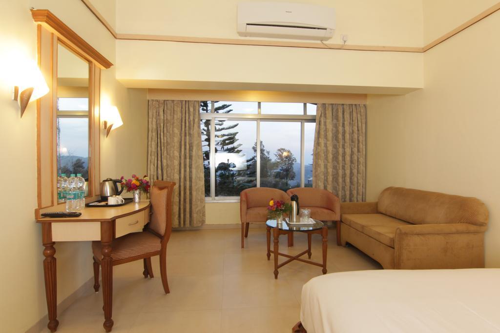Aveda Blue Country Resort Panchgani Habitación foto